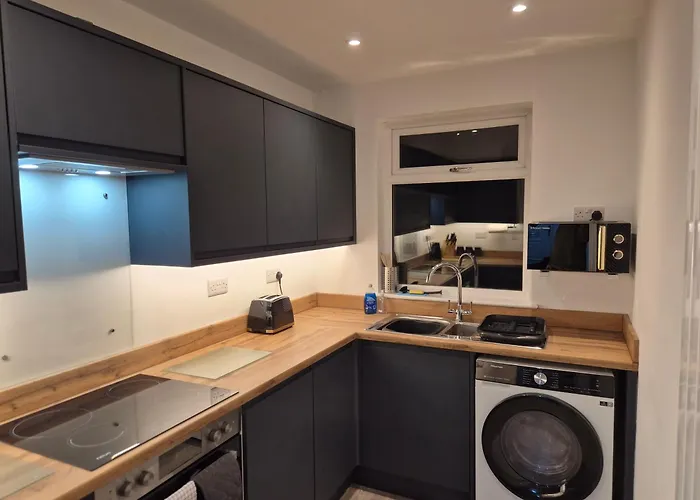 Mortimer House By Cliftonvalley Holiday home *